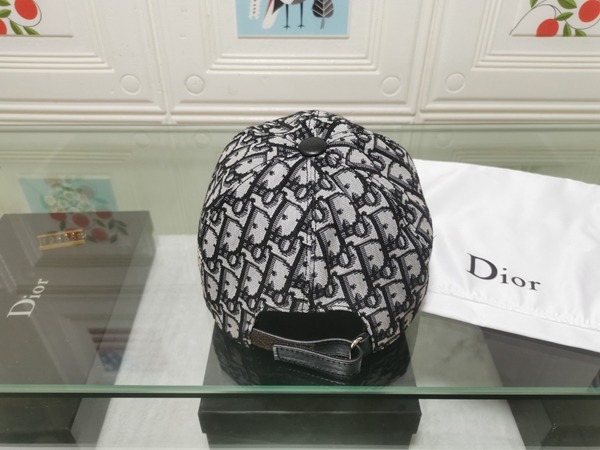 ブランド帽子側面デザイン